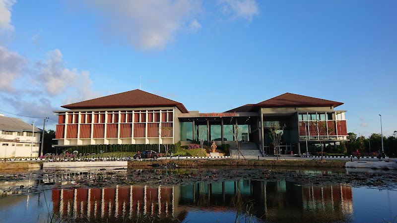 Main center view