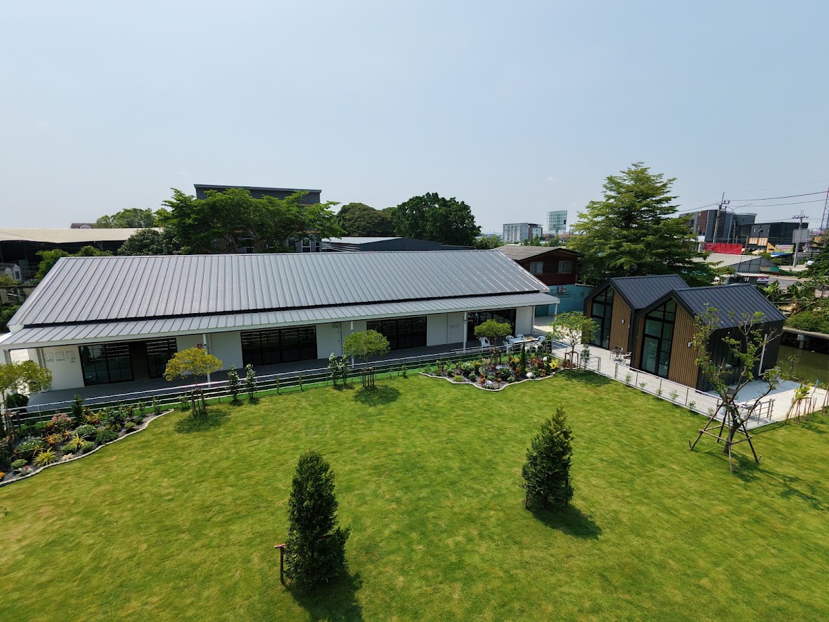 Main center view